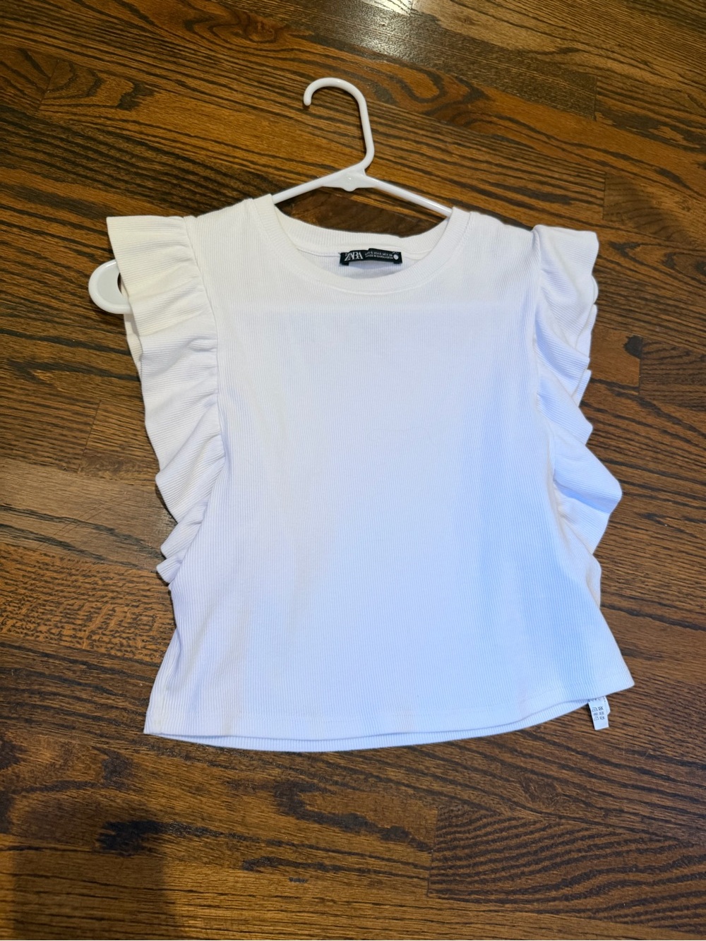Zara White Ribbed Crew Neck Top with Subtle Ruffle Detail